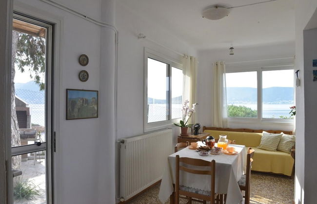 Salamis Beachfront House - Foto 2