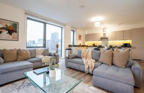 Central Wembley Stadium Luxe Stay with Pool Table - Foto 3