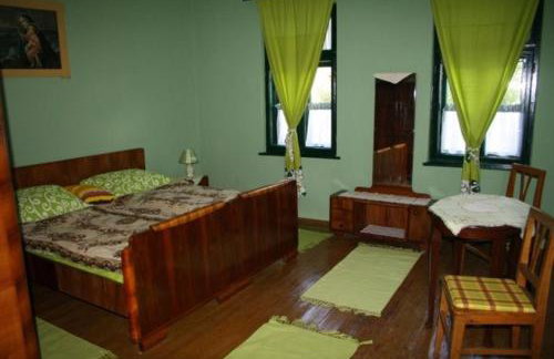 Seoski Turiziam Larva - Photo 9