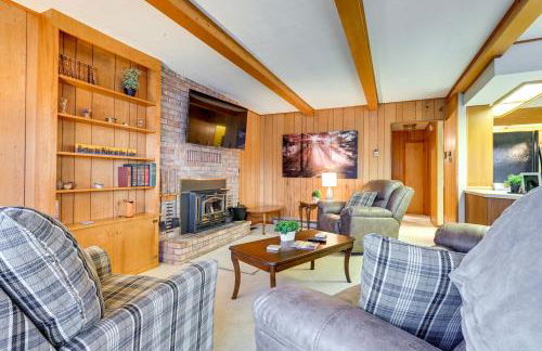 Waterfront Gladwin Vacation Rental with Lake View! - Foto 4