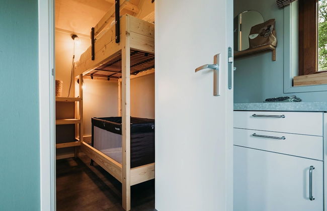 Wellness Lodge in Dutch Meadows With Hot Tub - Photo 5