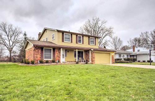 Suburban Detroit Home with Porch, Yard and Fire Pit! - Foto 3
