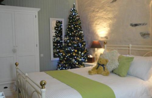 Hayloft at Kergudon Gîtes, Couples' gîte with pool - Foto 12