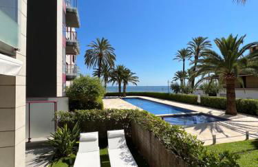 Denia, apartamento a estrenar con jardín privado, piscina y vistas al mar - Photo 1