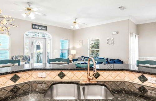 Andrea's Island - PET FRIENDLY - BEACH SERVICE-SLEEPS12!! - Foto 19