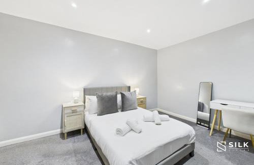 Refurbished 4-Bed, Open-Plan Living, Sleeps 10 - Foto 80
