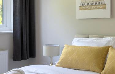 5 Bedroom, 3 Bathroom Modern House with Garden near Hampstead Heath Sleeps 10 - Foto 33