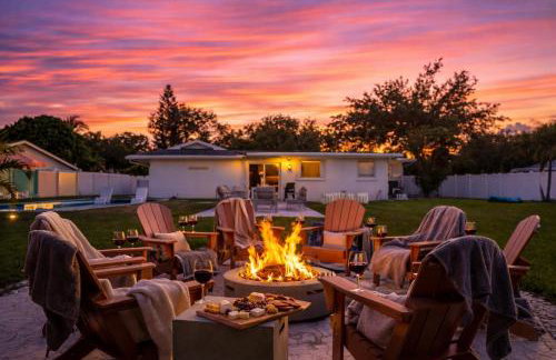 Palm Oasis Salt Pool I Movies I Firepit I Golf - Foto 7