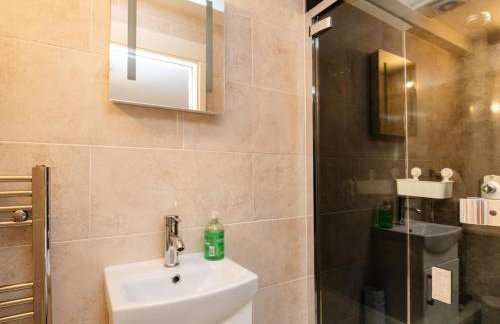 Wood Bank Studio Apartment - Foto 14