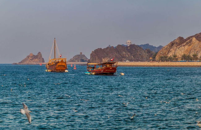 Muscat Sunset Dhow Cruise - Foto 3