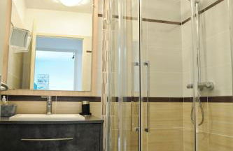 T2 moderne avec terrasse proche de la plage - Foto 11