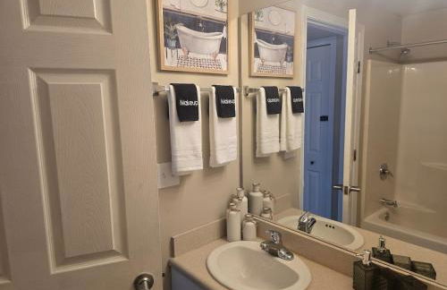 Delightful Downtown Free parking - Foto 16