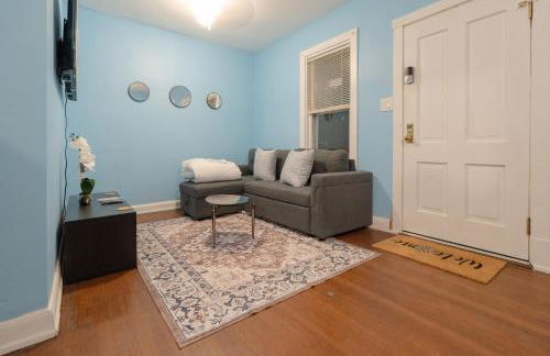 Cozy 1-Bedroom House in Tranquil Skokie With Free Parking - Foto 17