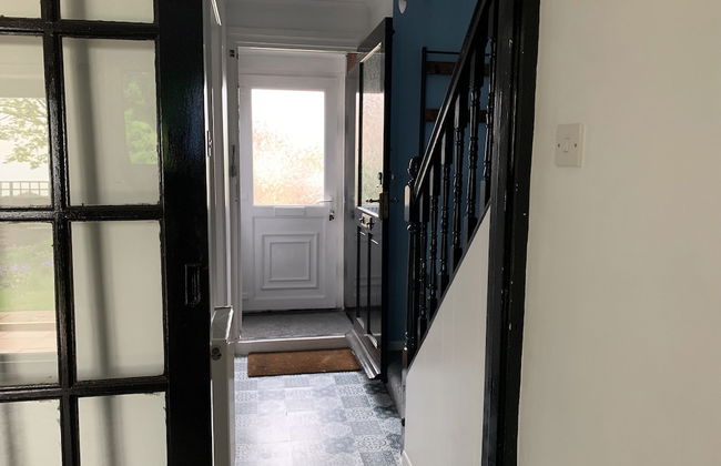 House - Sleeps 5, Parking & Private Garden - Foto 20