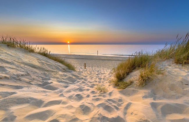 Lodge Near Brouwersdam & North Sea Beach - Photo 26