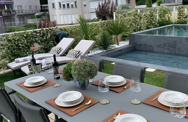 Lux - With Private Pool - A1 - Photo 29