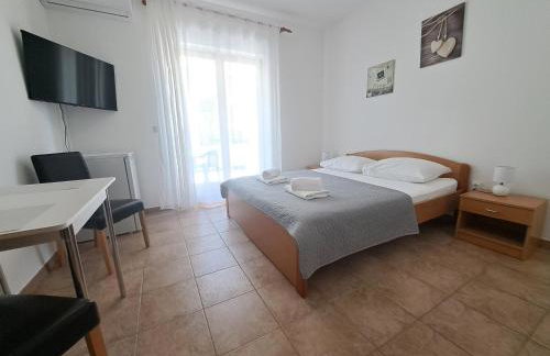 Apartments and Rooms Saric - Foto 14