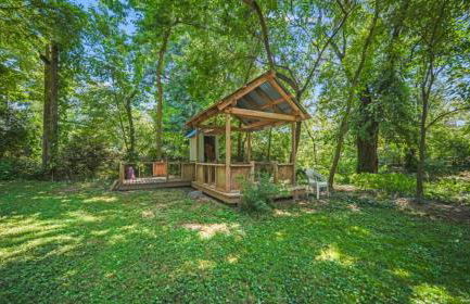 Spacious 5-Bedroom Retreat for 12 in Serene Neighborhood Near Louisville's Best Attractions - Photo 30