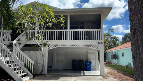 Redfish - Updated & Roomy 1.5 Mi to Beach Full Kitchen W&D - Foto 2