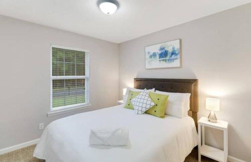 Lake Retreat near Savannah - Photo 9