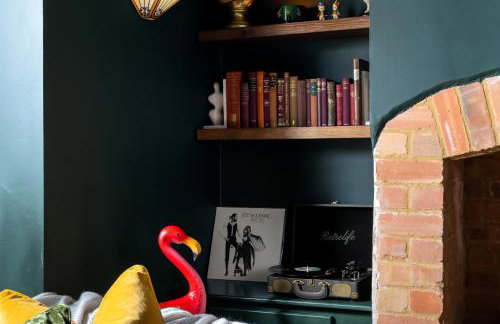 Chipping Campden Shabby Chic on Famous High Street - Photo 11