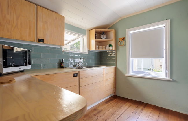 Wollaston House by the BnB Collection - Photo 15