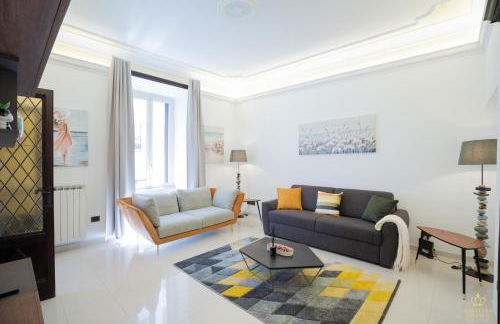 Aurelian Crown Central Rome - Foto 1