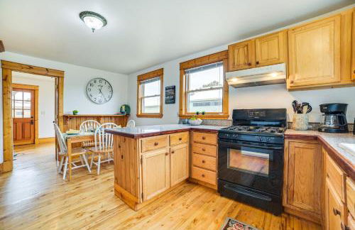 Snowmobiling Hub! Mackinaw City Home 3 Mi to Beach - Foto 10