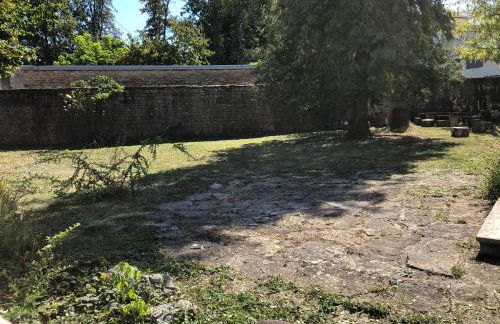 La Maison de la Douce Heure, 4 appartements climatisés avec jardin au centre ville proche des Thermes - Foto 47