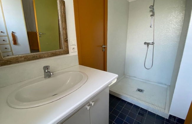 Sunlit Villa in Banne - Photo 16