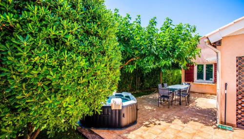 VILLA PROVENCE-SPA&BBQ CENTRE AU CALME- JARDIN - TERRASSES - Foto 3, Garden, Garden view