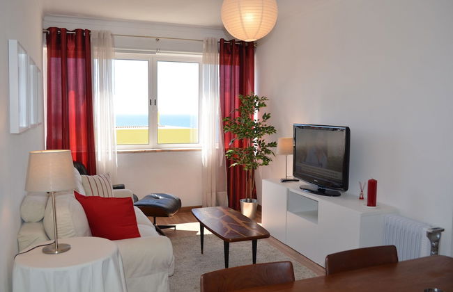 Cozy Apartment in Estoril - Photo 1