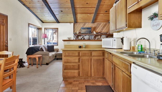 Sugar Bear Retreat #2319 - Photo 5, Private kitchen