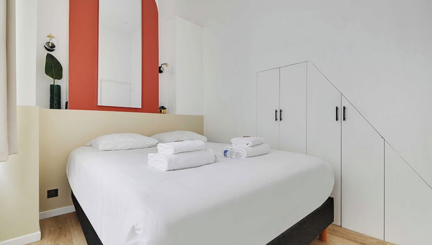 Charming Apartment - 2br/4p - Rochechouart - Foto 5, Habitación