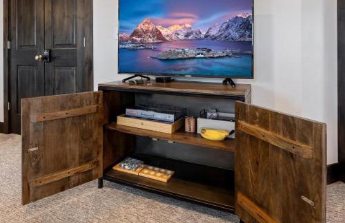 Pvt Hot Tub, Game Rm, Fire Pit, 12 Min Ski and PC - Foto 20