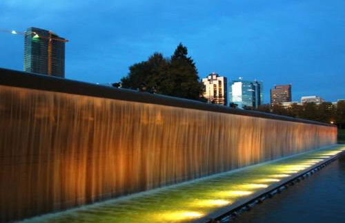 Condo with king bed, walk to Microsoft & park - Foto 27