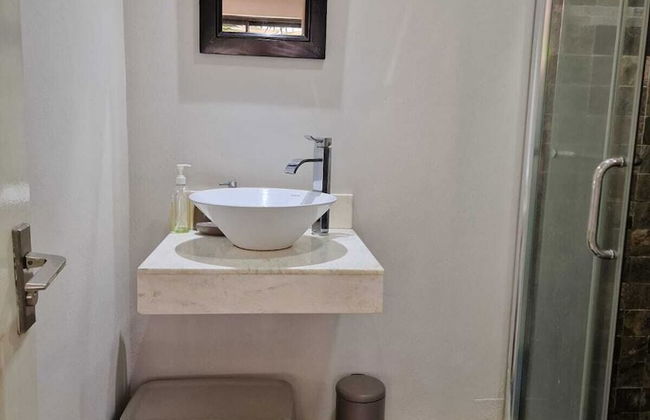 Sugareef 3-bed Apartment in Flic en Flac - Photo 14