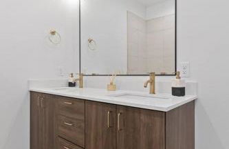 South Side Modern - Downtown Living - Amazing Location - Foto 29