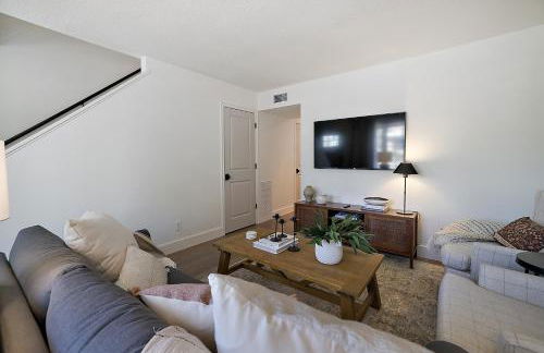 The Tremain - Steps to Downtown w King Bed - Foto 4