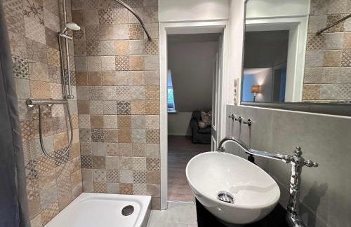 Sky & Sand Homes Wattläufer I Nordsee-Auszeit im Reetdachanwesen mit Parkgarten - Photo 9