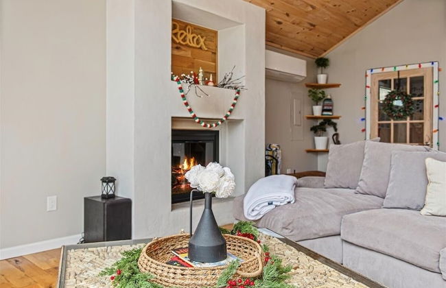 Pocono Scandinavian Cottage 2 Bedroom Cottage by RedAwning - Foto 19