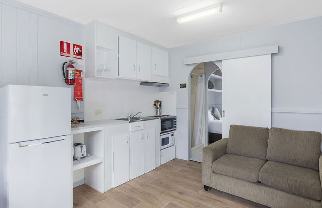 Wairo Beach Holiday Park - Photo 40