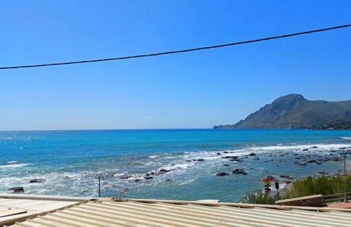 En Plo Studios & Apartments - Photo 8