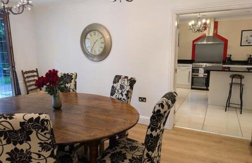 Spacious 7BR Home, Families & Contractors, Hot Tub - Foto 58