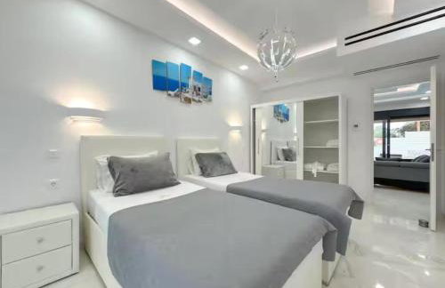 6 Bed Villa - Sleeps 15 - Pets - Pool - Jacuzzi - Foto 11
