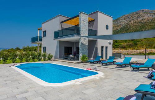 Luxury Villa Bava-5minutes to center - Foto 28