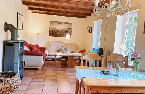 Haus Benninghusumer Deichweg, eingezäunt, Hunde Willkommen, Kamin, ruhig gelegen, WLAN - Foto 4