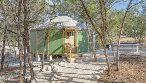 Beaumont Hill Country Luxury Yurt Cabin w Hot Tub - Foto 3