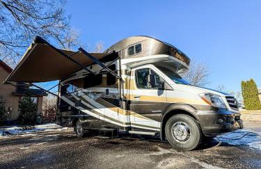 Navi- HUGE yard- MEGA playset- CUTE RV - Foto 39