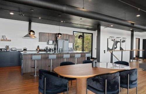 Secluded Dream Home with Hot Tub and Full Gym on 20 Acres - Foto 4